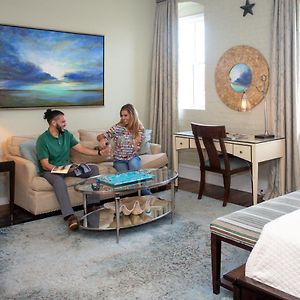 One-Bedroom Queen Suite Street View Stair Access Only